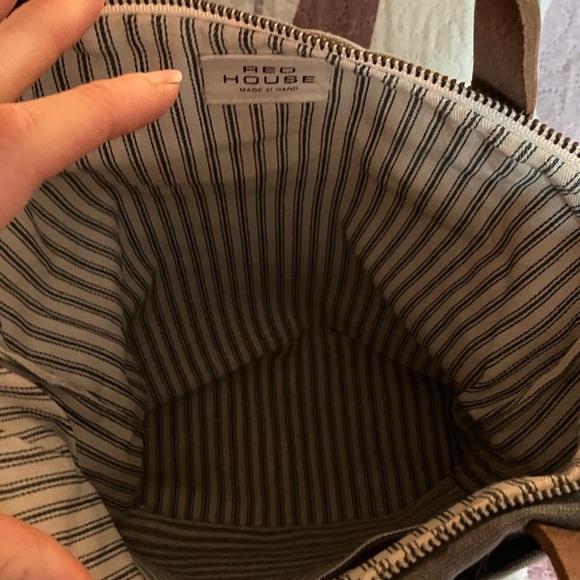 Red House Canvas Tote - Picture 3 of 12